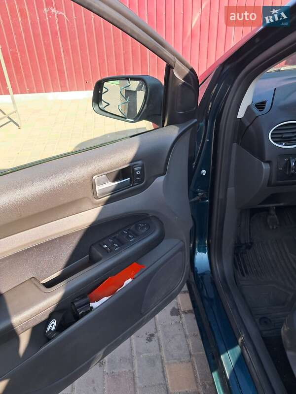 Универсал Ford Focus 2005 в Николаеве фото 5 Универсал Ford Focus 2005 в Николаеве