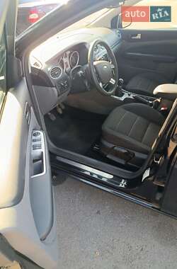 Хэтчбек Ford Focus 2008 в 