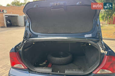 Седан Ford Focus 2000 в 
