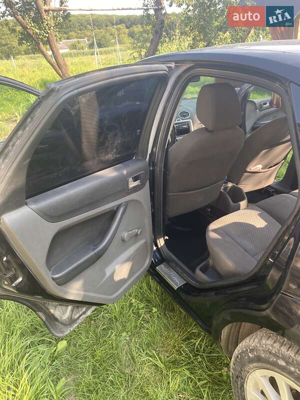Хэтчбек Ford Focus 2007 в Каменец-Подольском