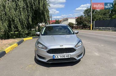Седан Ford Focus 2015 в 