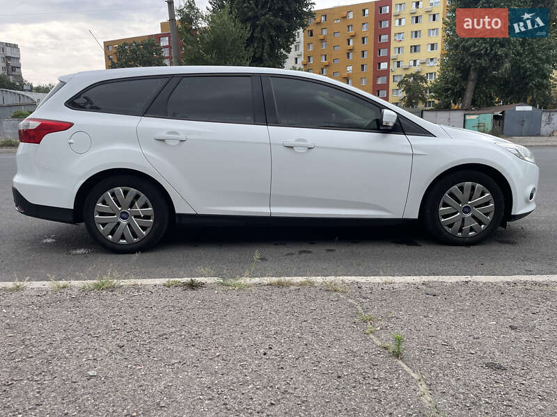 Универсал Ford Focus 2013 в Днепре