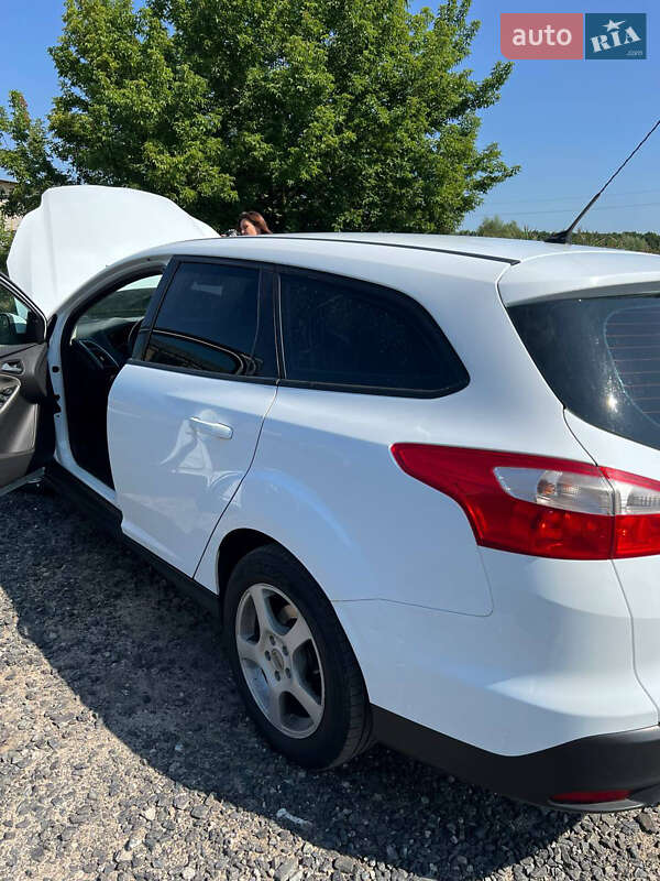 Универсал Ford Focus 2011 в Богодухове