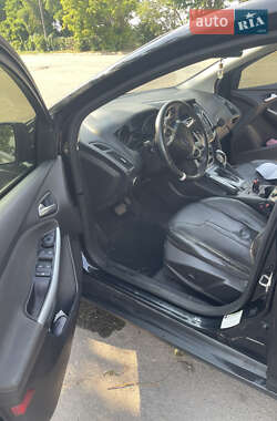 Седан Ford Focus 2012 в 