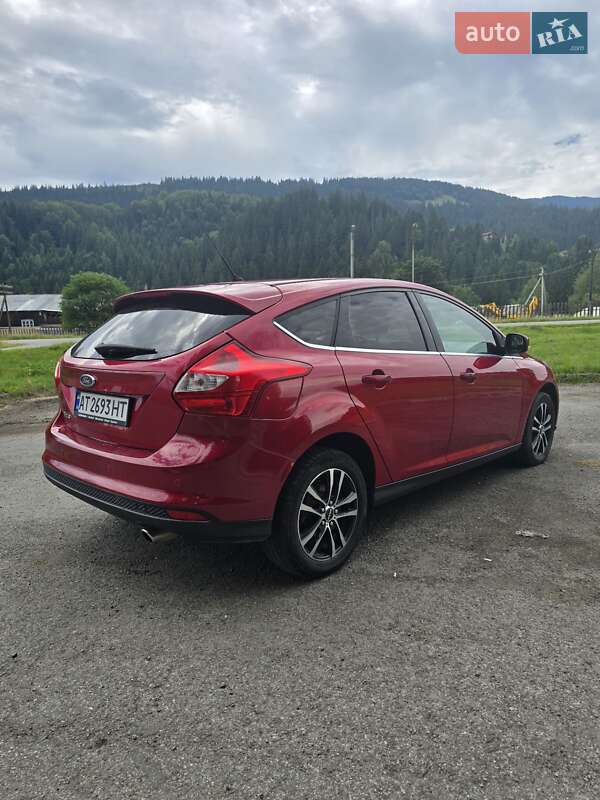 Хетчбек Ford Focus 2011 в Верховині