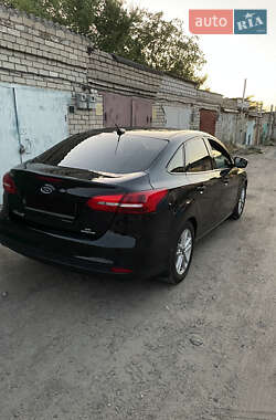 Седан Ford Focus 2016 в 