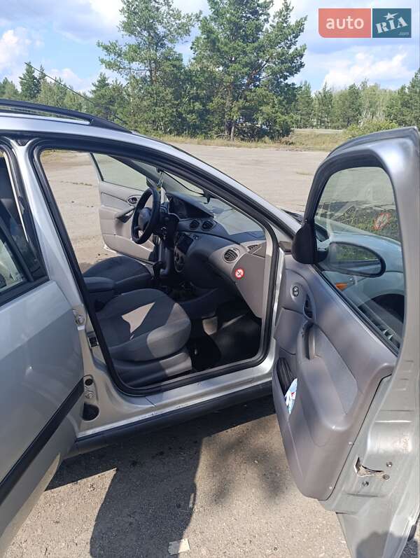 Універсал Ford Focus 2002 в Чернігові