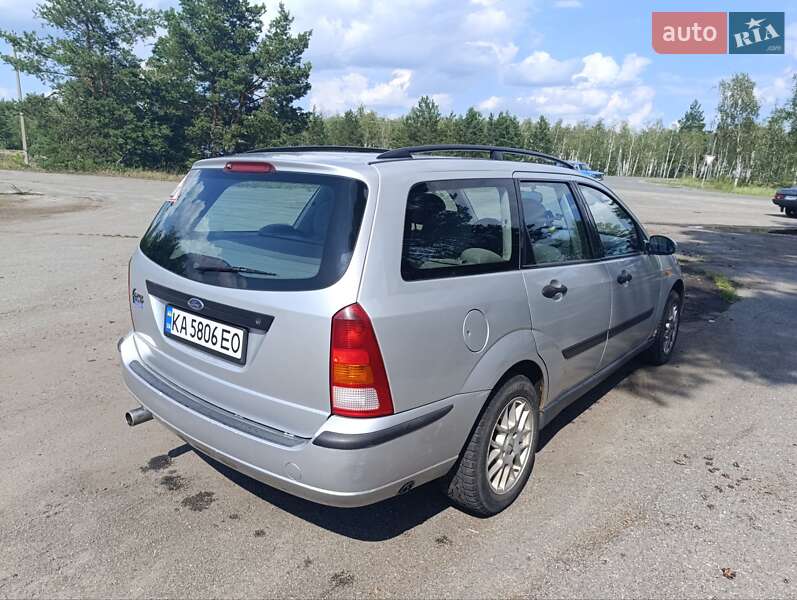 Універсал Ford Focus 2002 в Чернігові