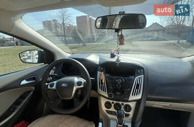 Седан Ford Focus 2012 в 