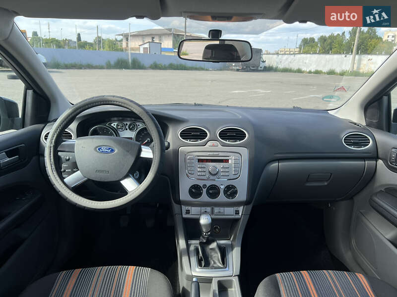 Седан Ford Focus 2008 в Киеве