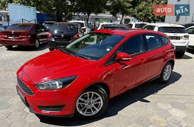 Хэтчбек Ford Focus 2016 в 