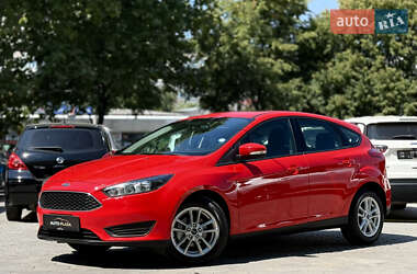 Хэтчбек Ford Focus 2016 в 