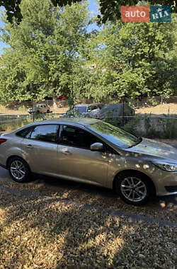 Седан Ford Focus 2017 в 