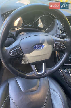 Седан Ford Focus 2017 в 