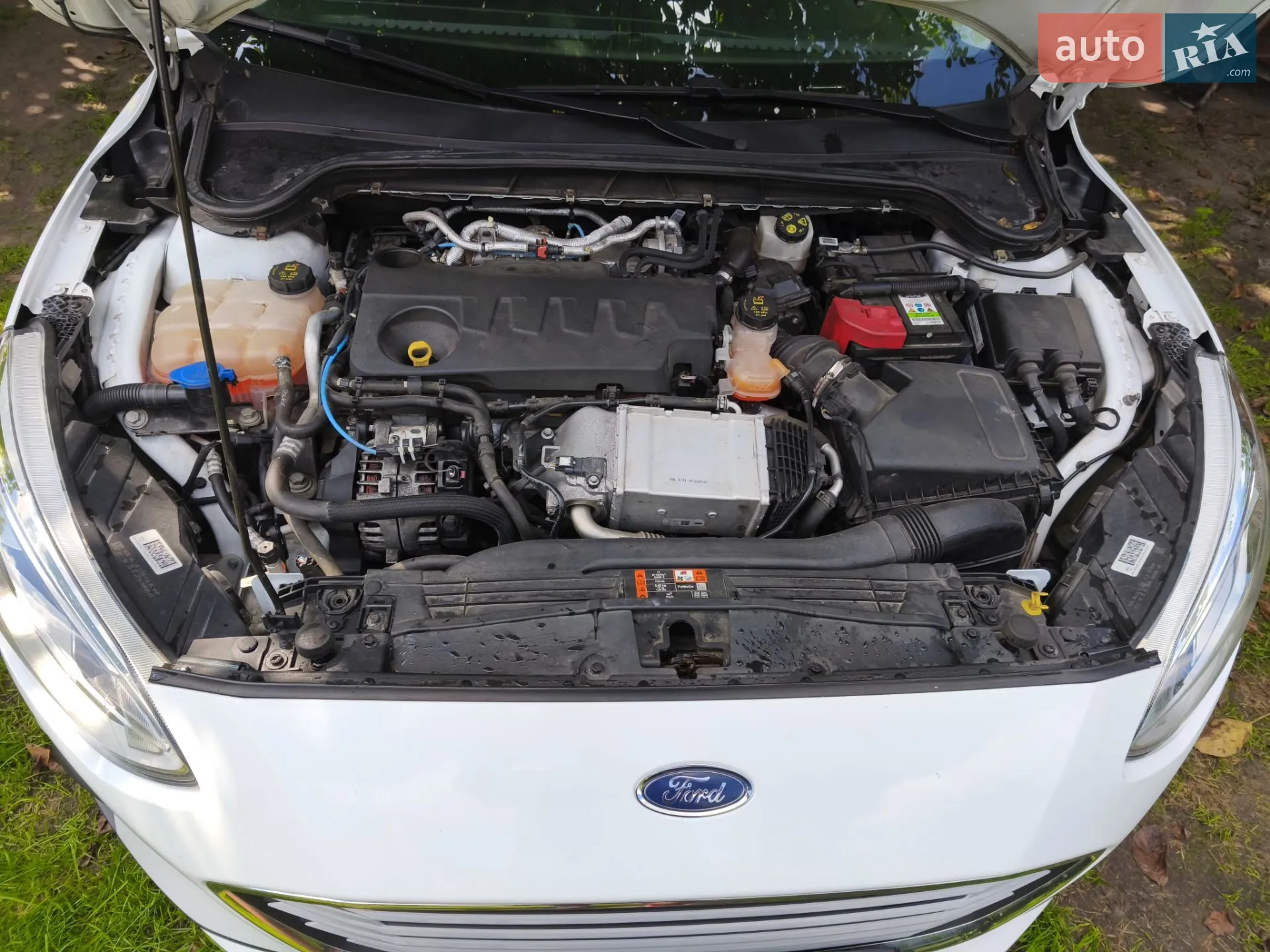Ford Focus 2018 VIN WF0PXXGCHPJA85937 фото оголошення 12 з 23