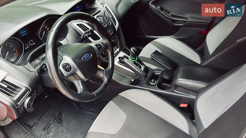 Хэтчбек Ford Focus 2012 в Львове
