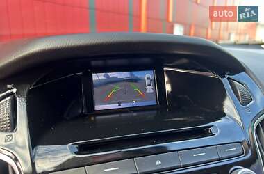 Седан Ford Focus 2016 в 