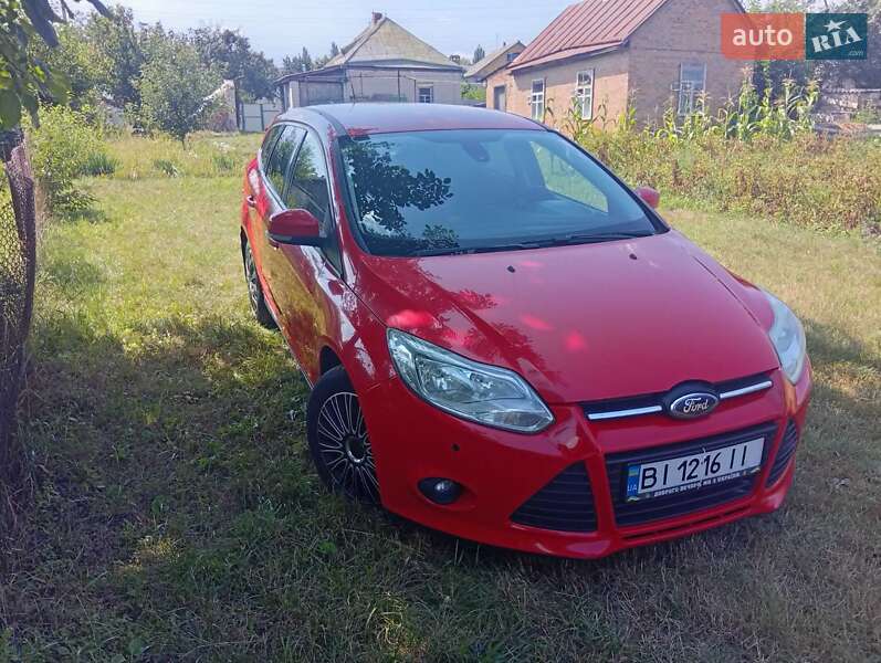 Универсал Ford Focus 2014 в 