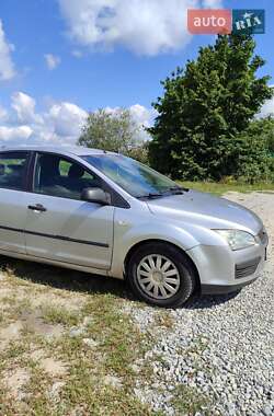 Хэтчбек Ford Focus 2005 в 