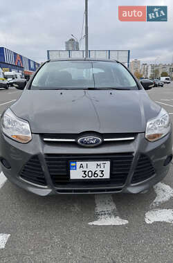 Седан Ford Focus 2013 в 