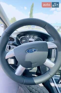 Универсал Ford Focus 2009 в 
