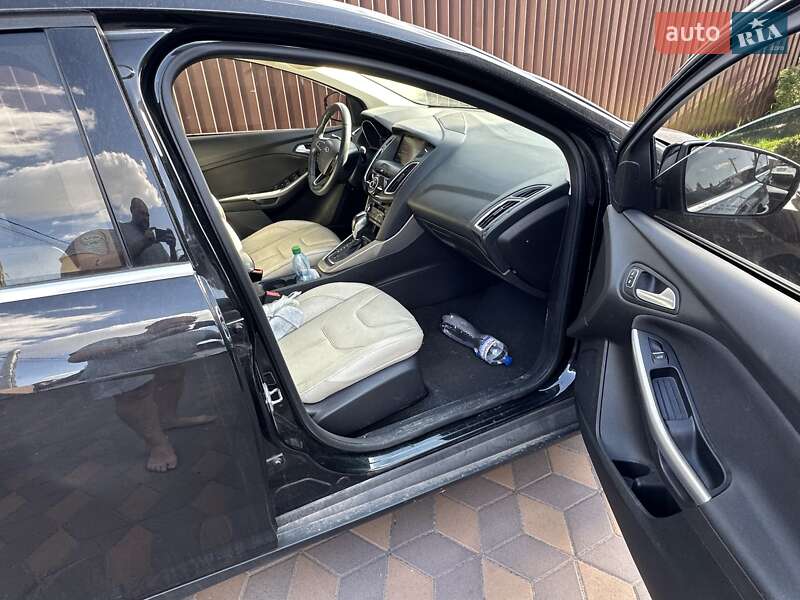 Хэтчбек Ford Focus 2015 в Киеве