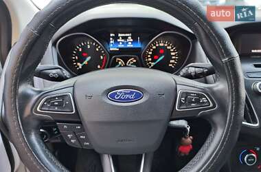 Хэтчбек Ford Focus 2017 в 