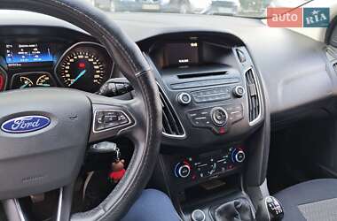 Хэтчбек Ford Focus 2017 в 