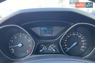Хэтчбек Ford Focus 2017 в 