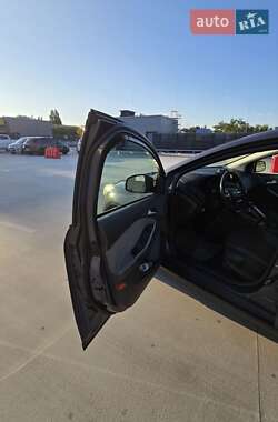 Универсал Ford Focus 2012 в 