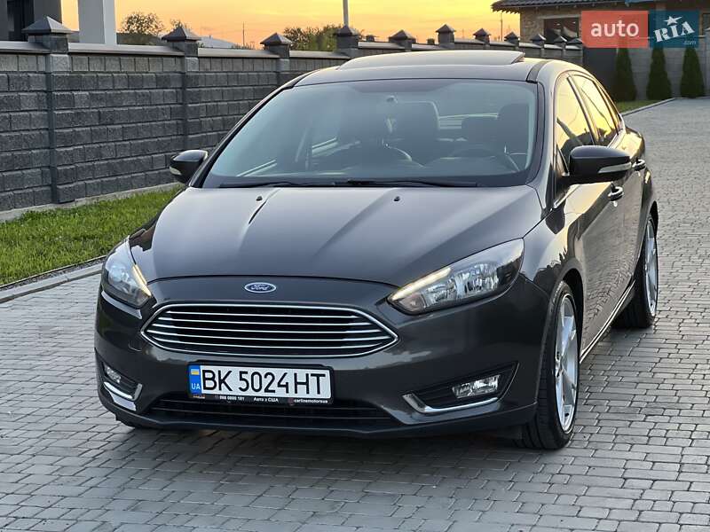 Седан Ford Focus 2015 в Ровно