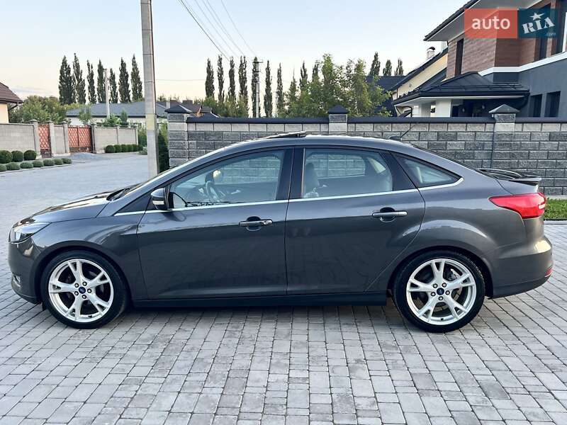 Седан Ford Focus 2015 в Ровно