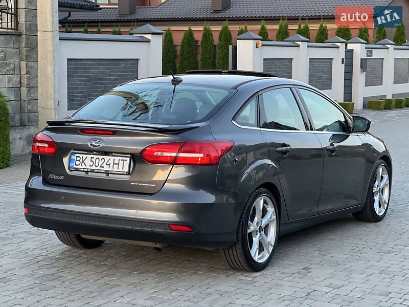 Седан Ford Focus 2015 в Ровно