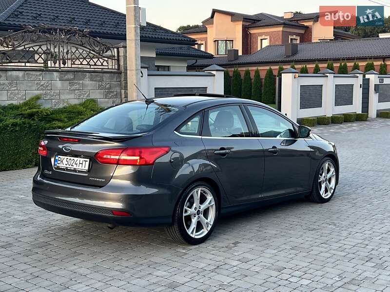 Седан Ford Focus 2015 в Ровно
