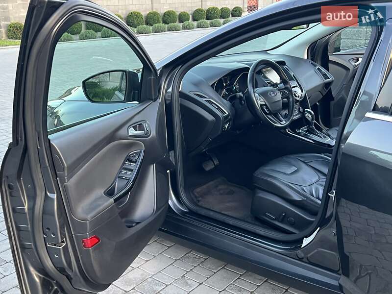 Седан Ford Focus 2015 в Ровно