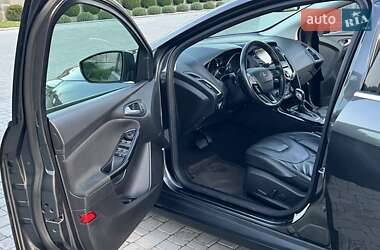 Седан Ford Focus 2015 в 