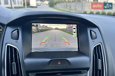 Седан Ford Focus 2015 в 