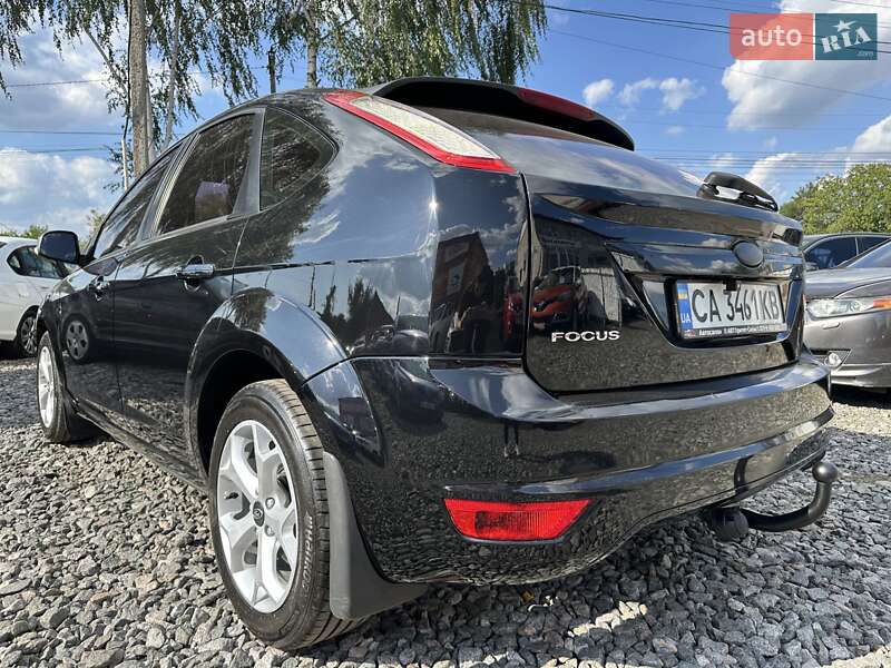Хэтчбек Ford Focus 2008 в Смеле
