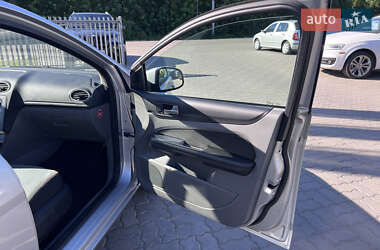 Универсал Ford Focus 2010 в 
