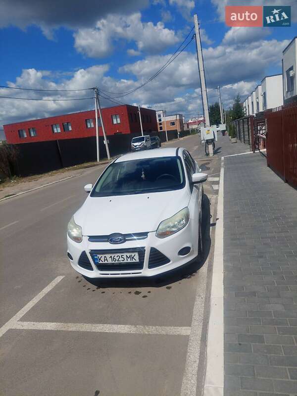 Седан Ford Focus 2013 в Ирпене