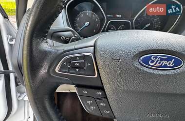 Седан Ford Focus 2016 в 