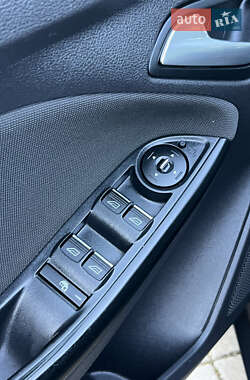 Универсал Ford Focus 2012 в 