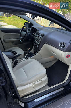 Универсал Ford Focus 2010 в 