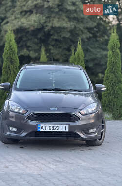 Седан Ford Focus 2017 в 