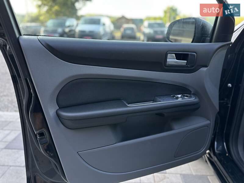 Универсал Ford Focus 2010 в Ивано-Франковске фото 16 Универсал Ford Focus 2010 в Ивано-Франковске