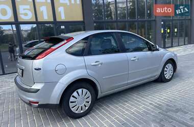 Хэтчбек Ford Focus 2006 в 