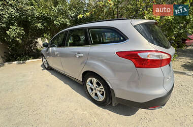 Универсал Ford Focus 2013 в 