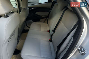 Хэтчбек Ford Focus 2015 в 