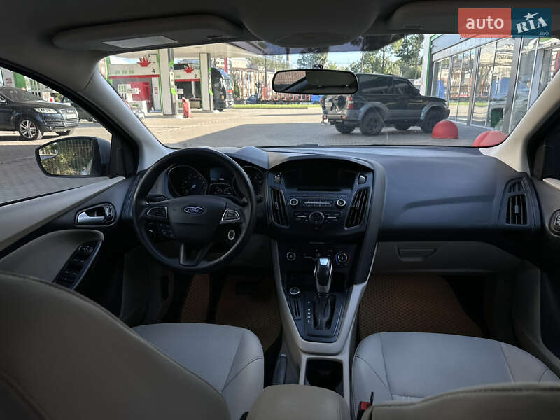Хэтчбек Ford Focus 2015 в Житомире