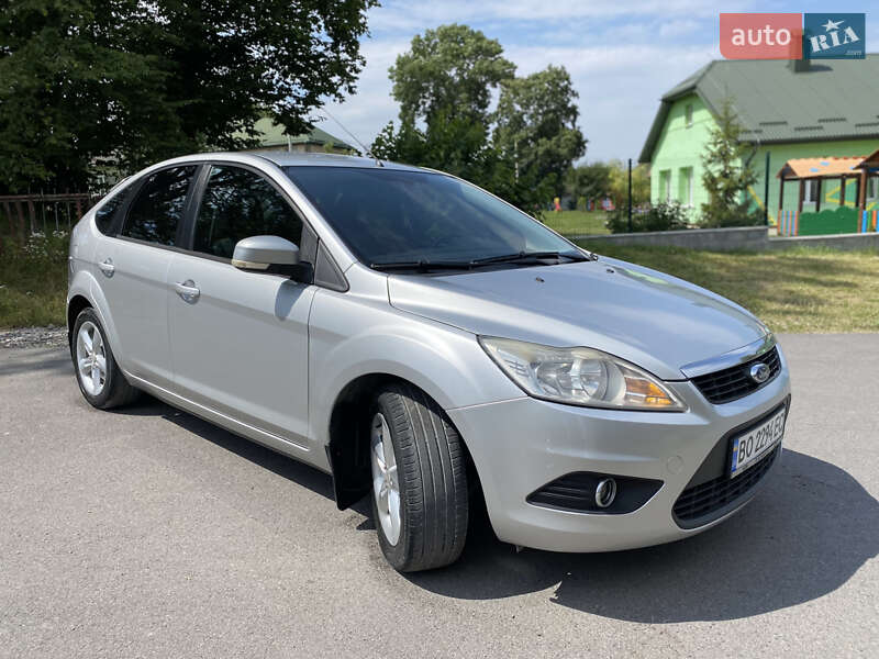 Хэтчбек Ford Focus 2010 в Тернополе
